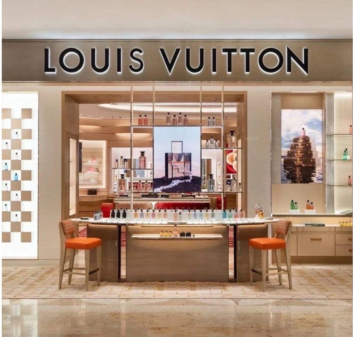 LV 首家美妆店落地南京德基